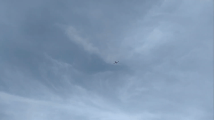 Aterrissagem do drone Harpia por paraquedas com airbag inflável amortecedor